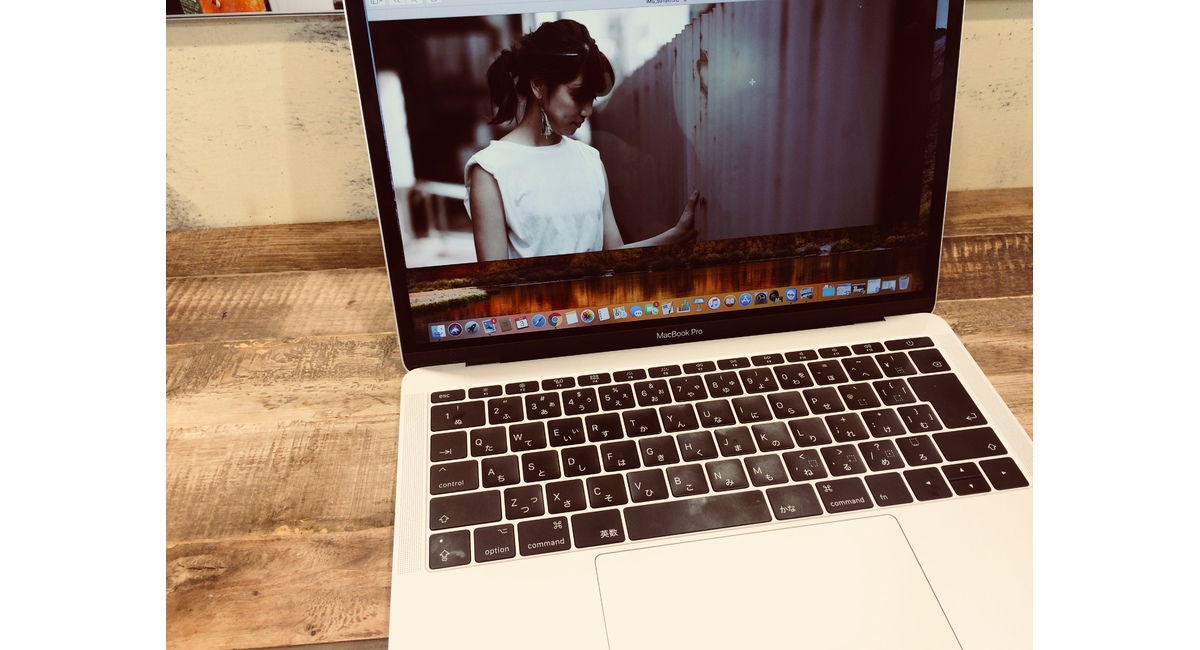 女性